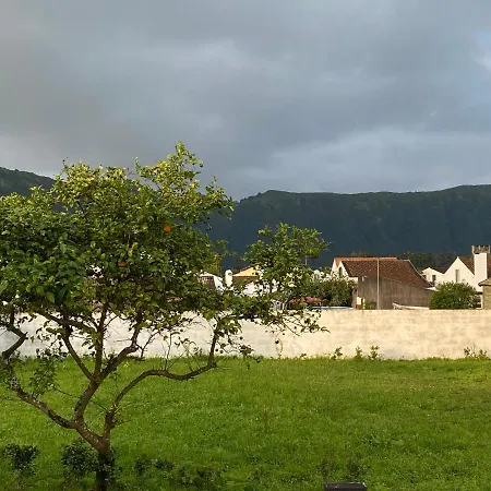 The Cedar Tree House Studio 48 Apartment Sete Cidades Exterior photo