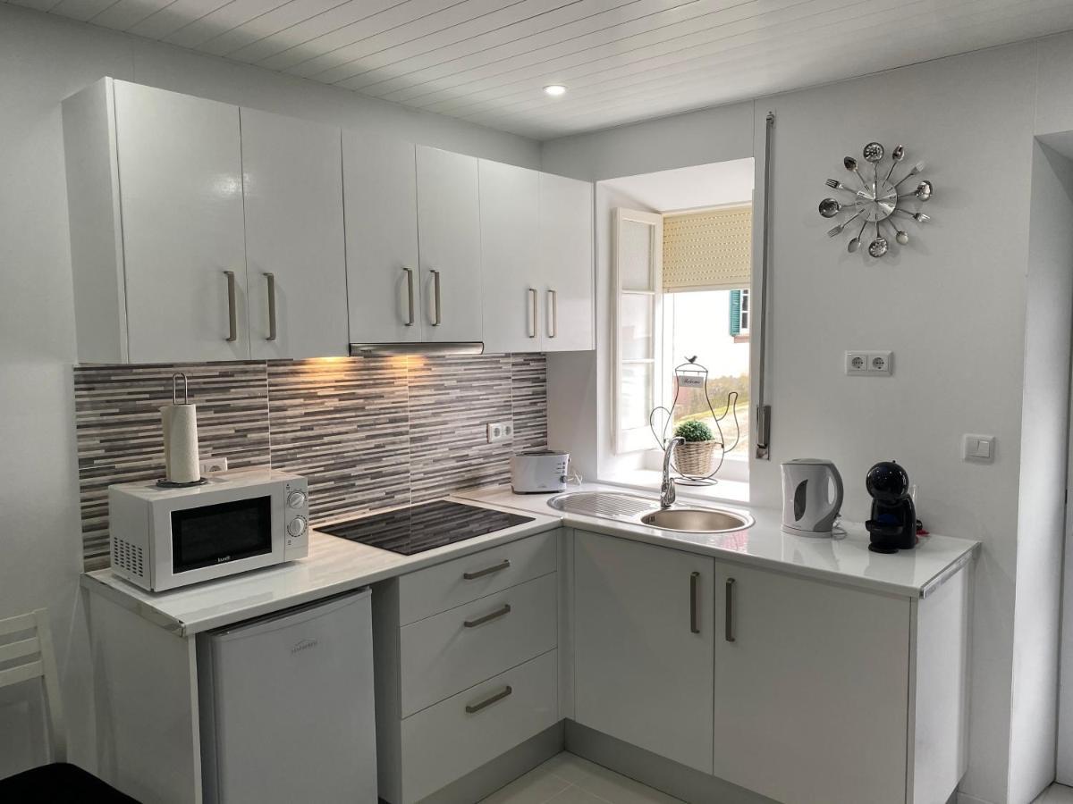 The Cedar Tree House Studio 48 Apartment *