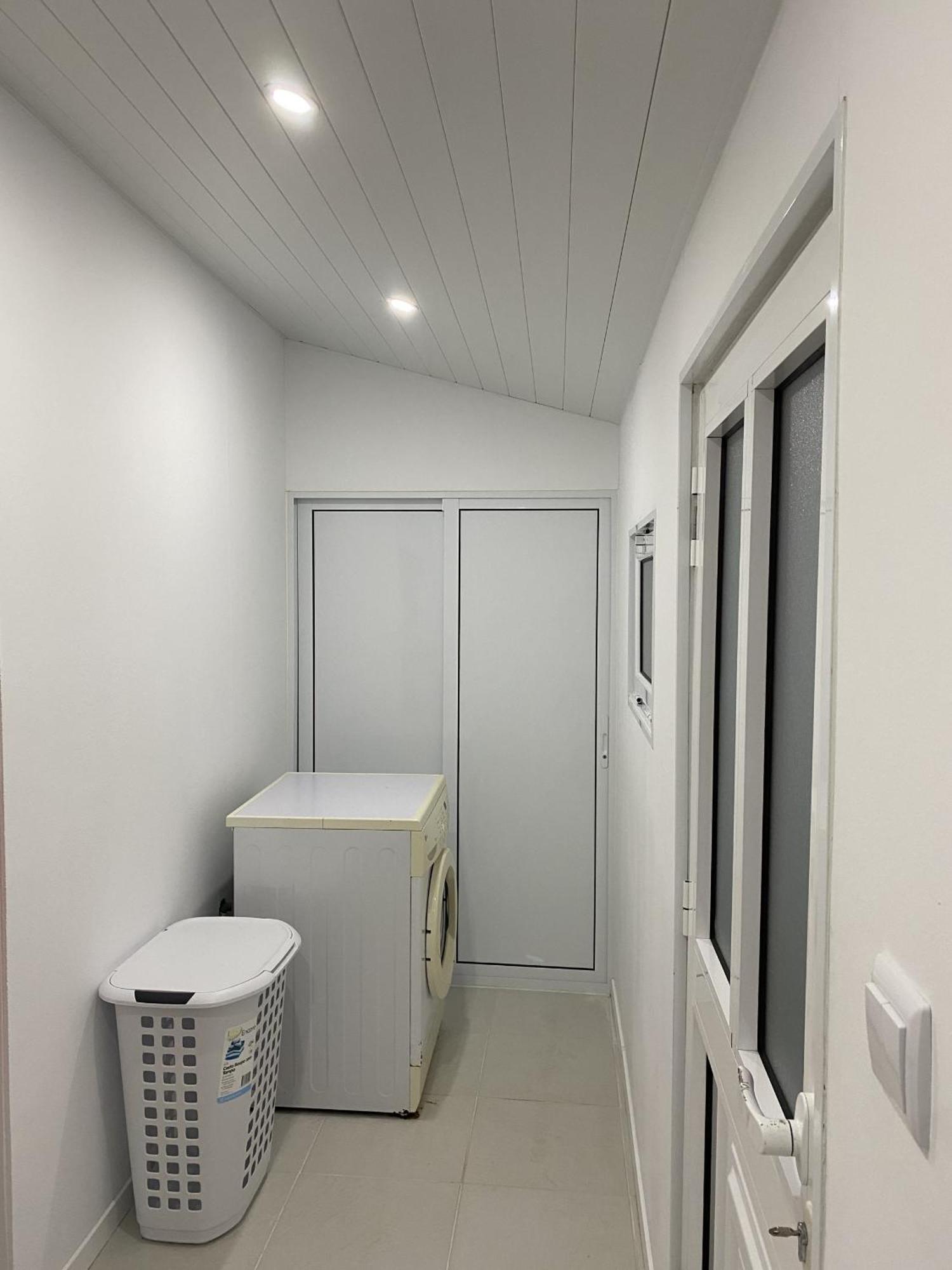 The Cedar Tree House Studio 48 Apartment *