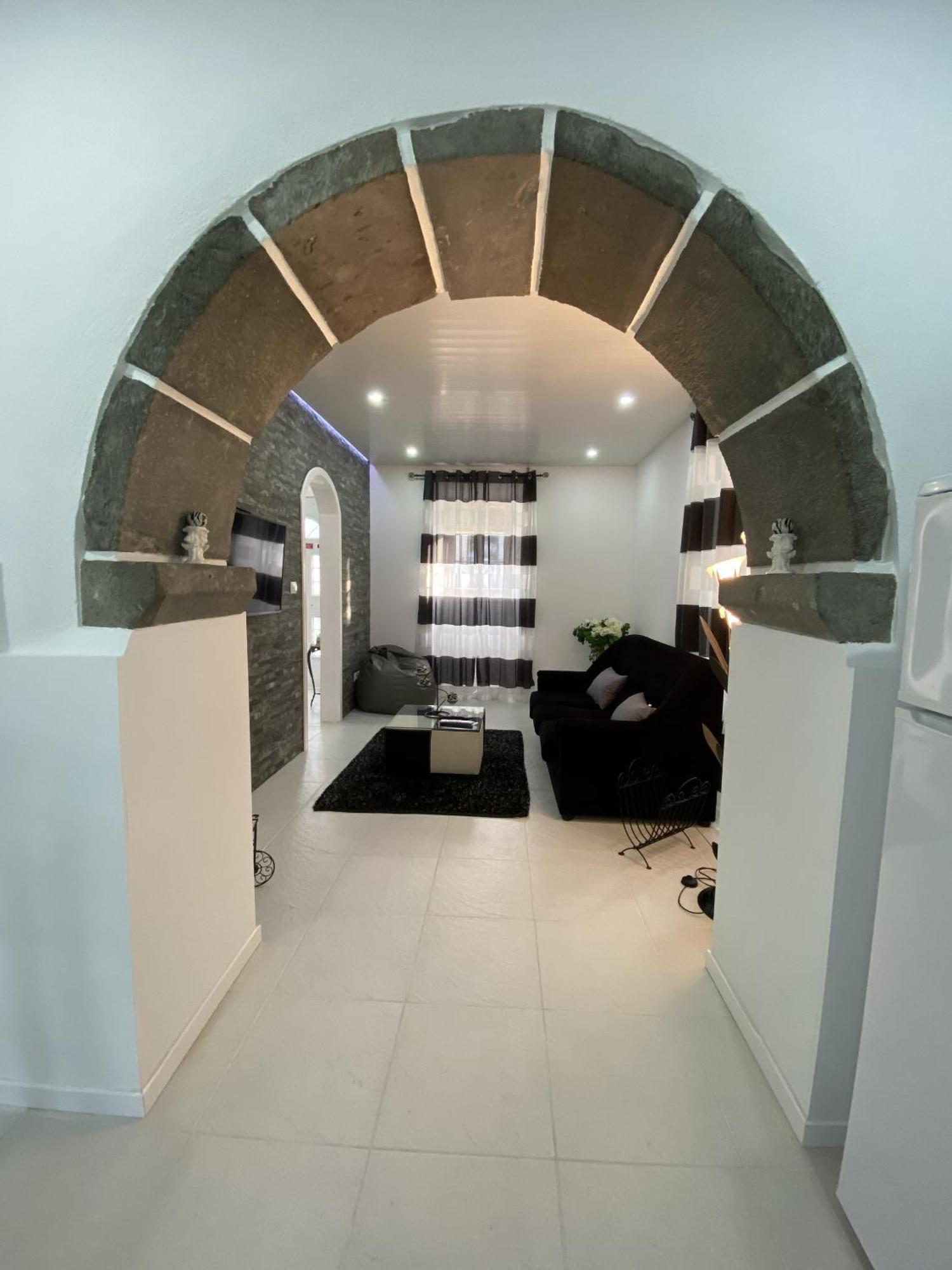 Apartment The Cedar Tree House Studio 48 *