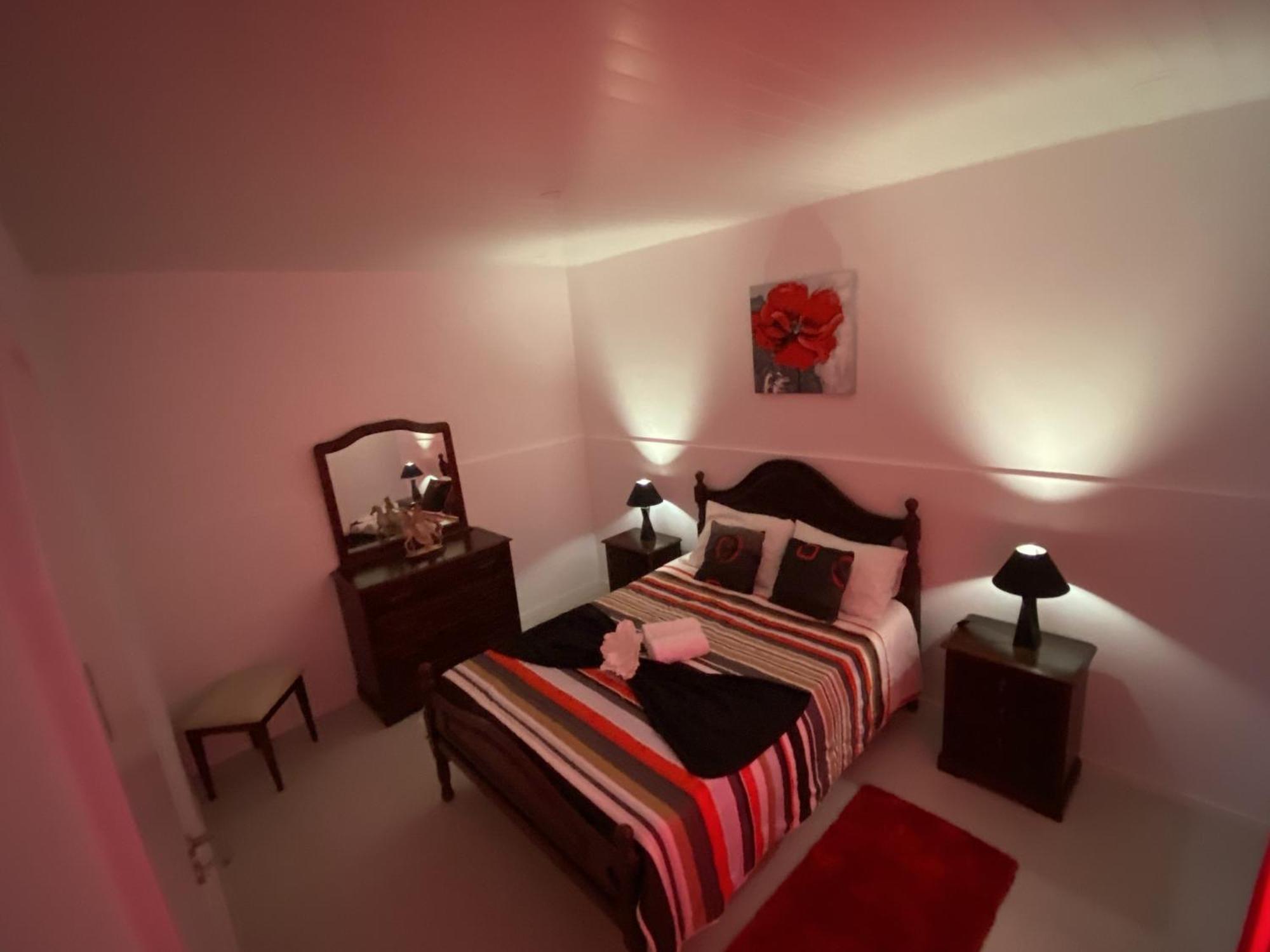 The Cedar Tree House Studio 48 Holiday home